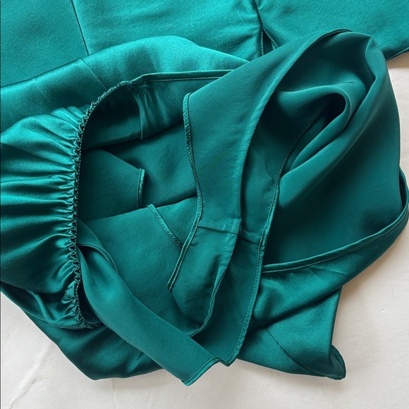 90’s Vintage Victoria's Secret Silk Green Sleepwear Set Cami Shorts Medium Hot M - Picture 14 of 17